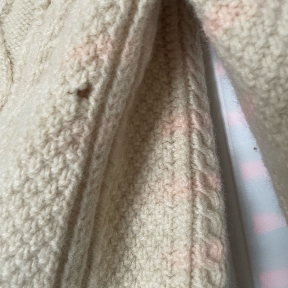 Cozy Cream Cable Knit Sweater - Picture 3 of 4